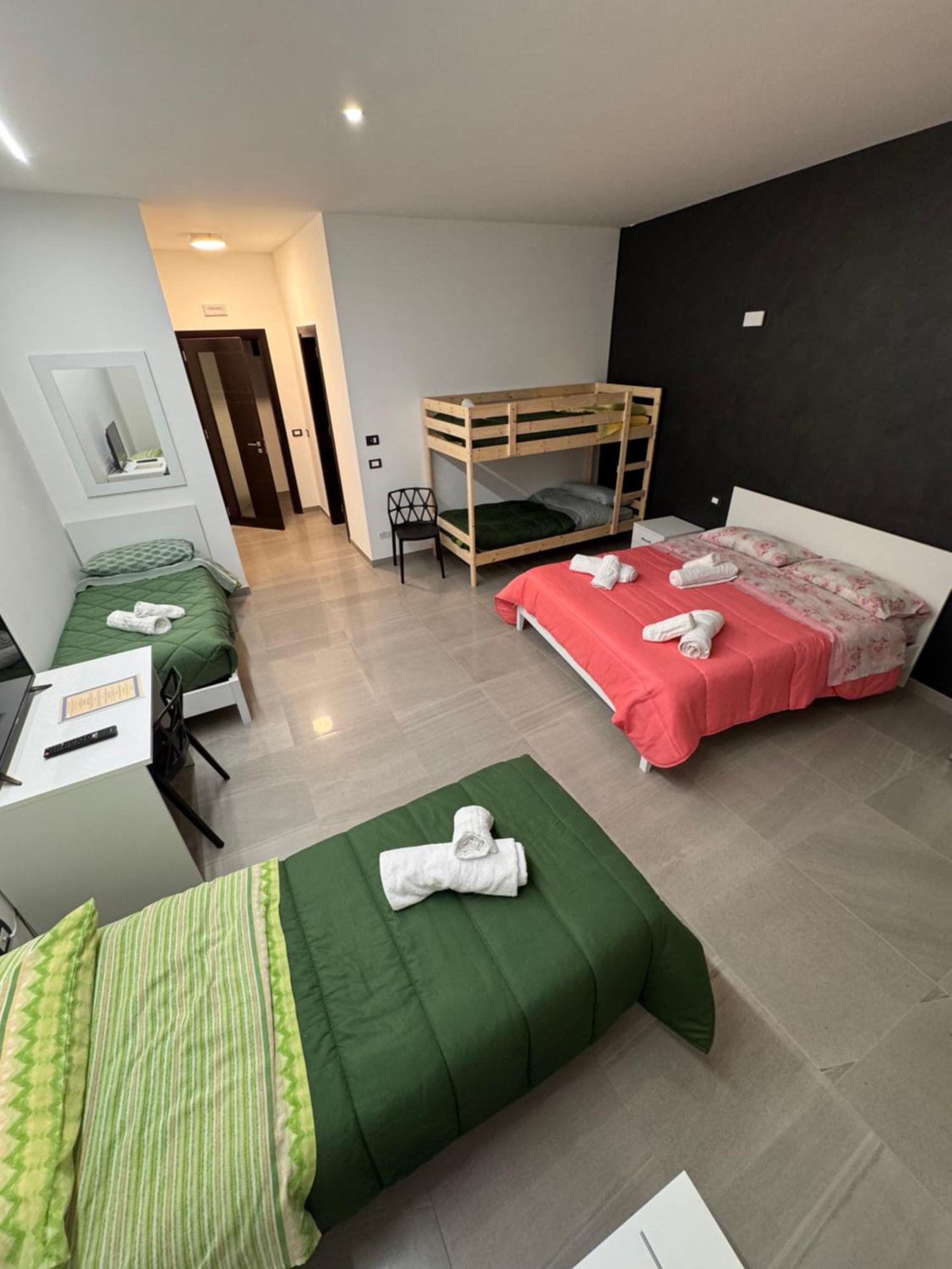 Le Camere Dell'Emiro Castronuovo di Sicilia Extérieur photo